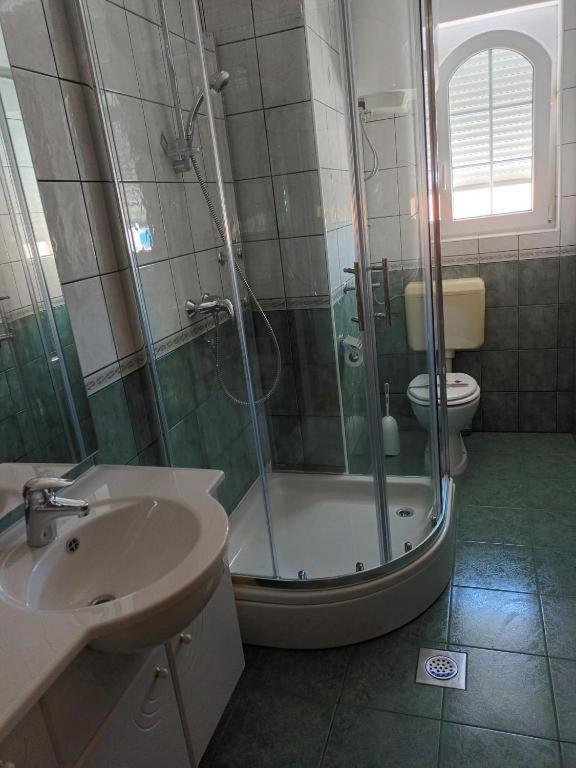 Studio Apartments Marica ブロダリツァ エクステリア 写真